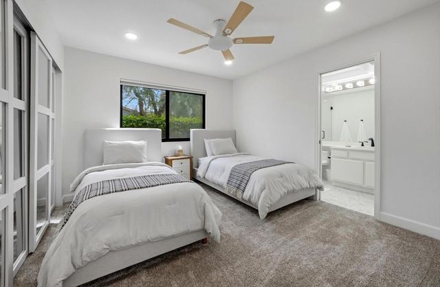 2 Maximo Way, Palm Desert, CA 92260