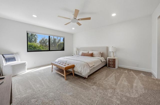 2 Maximo Way, Palm Desert, CA 92260
