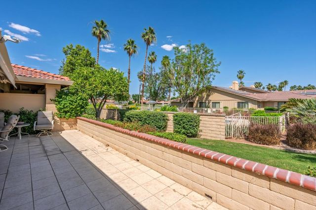 2 Maximo Way, Palm Desert, CA 92260