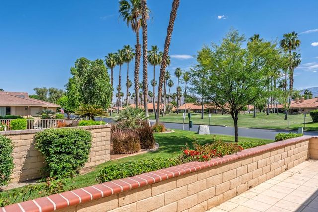 2 Maximo Way, Palm Desert, CA 92260