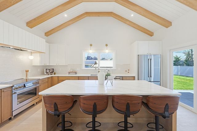 9 Cypress Rd, Natick, MA 01760