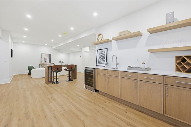 9 Cypress Rd, Natick, MA 01760
