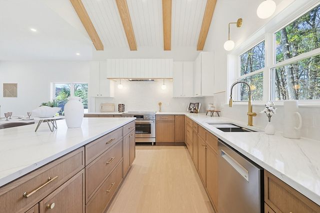 9 Cypress Rd, Natick, MA 01760