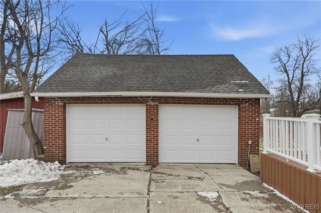 5407 Genesee Street, Lancaster, NY 14086