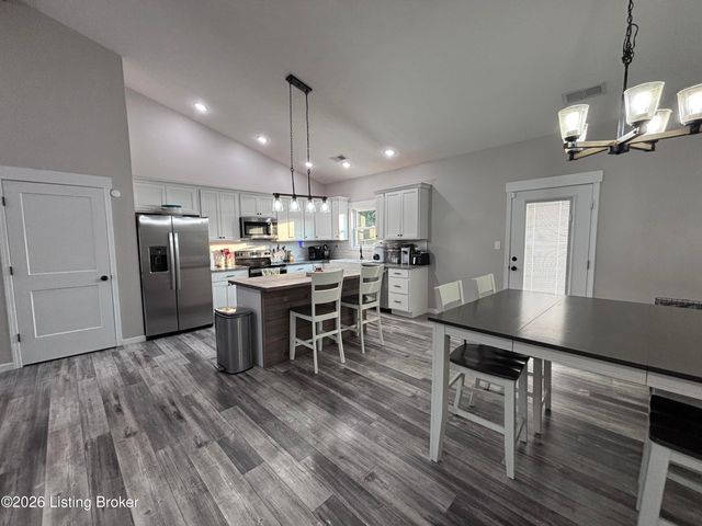 1103 Kirchdorfer Ln, Brandenburg, KY 40108