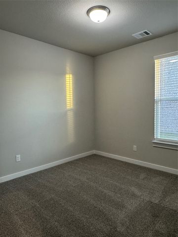 400 Stone Hollow Drive, Ferris, TX 75125