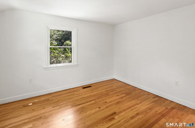 9 Katherine Gaylord Lane, Burlington, CT 06013