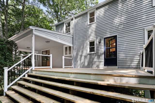 9 Katherine Gaylord Lane, Burlington, CT 06013