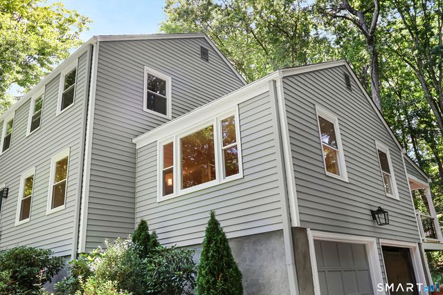 9 Katherine Gaylord Lane, Burlington, CT 06013