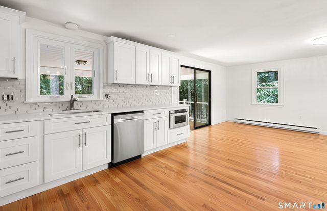 9 Katherine Gaylord Lane, Burlington, CT 06013