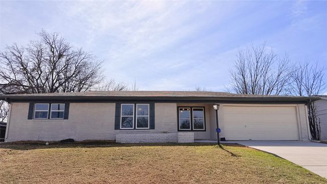 2816 Gardenia Street, Fort Worth, TX 76119