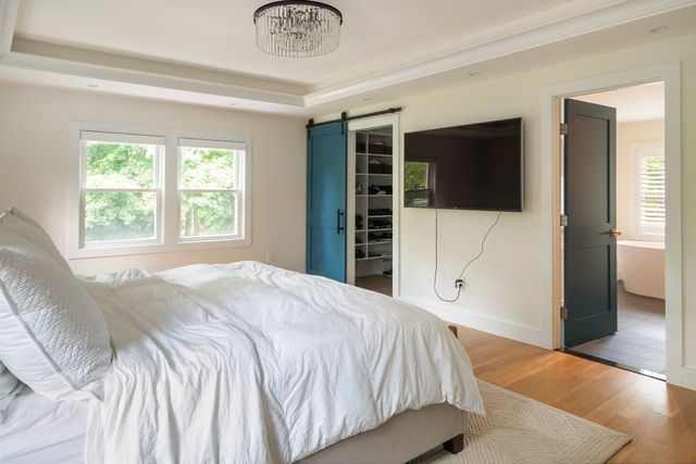 109 Country Ln, Westwood, MA 02090