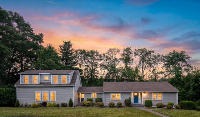 109 Country Ln, Westwood, MA 02090