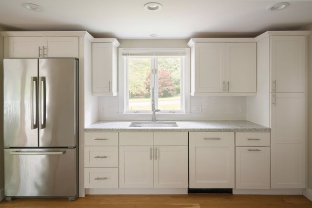 109 Country Ln, Westwood, MA 02090
