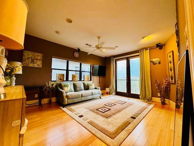 2334 Camden Drive, Houston, TX 77021