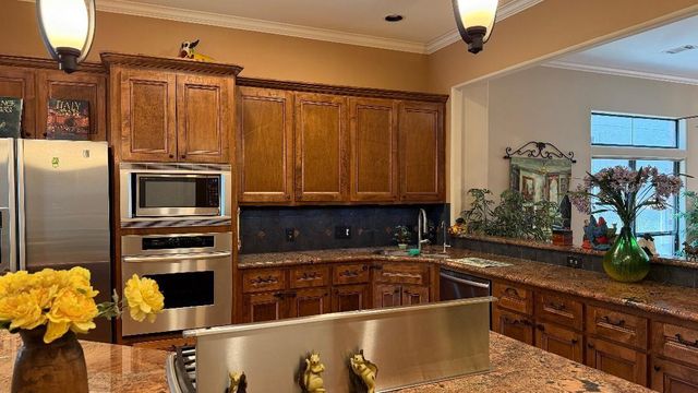 2334 Camden Drive, Houston, TX 77021