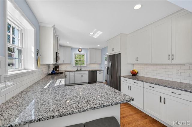 451 Julian Place, St Louis, MO 63122