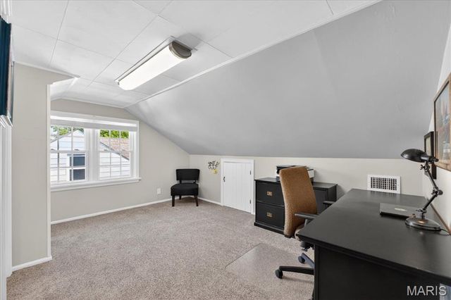 451 Julian Place, St Louis, MO 63122