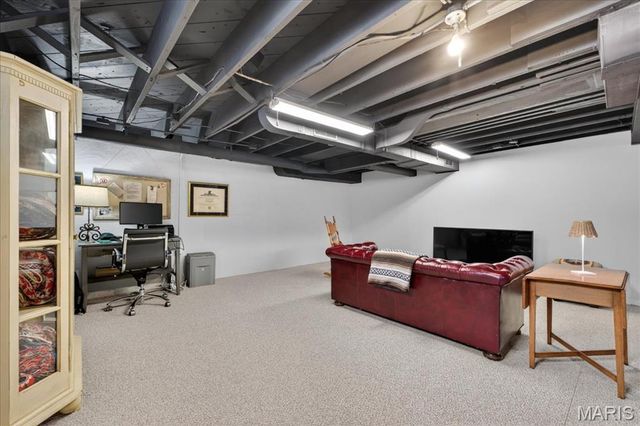451 Julian Place, St Louis, MO 63122