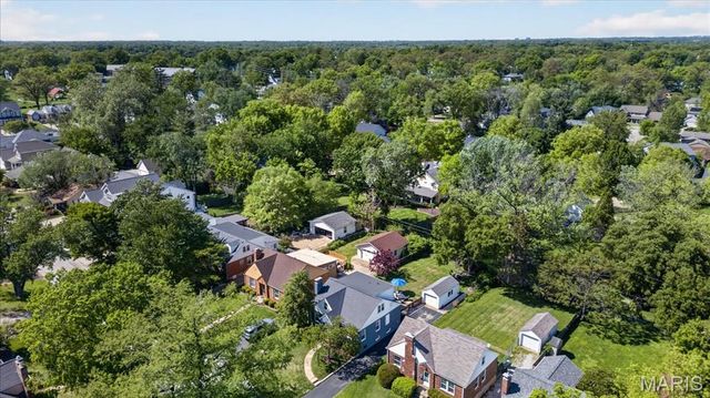 451 Julian Place, St Louis, MO 63122