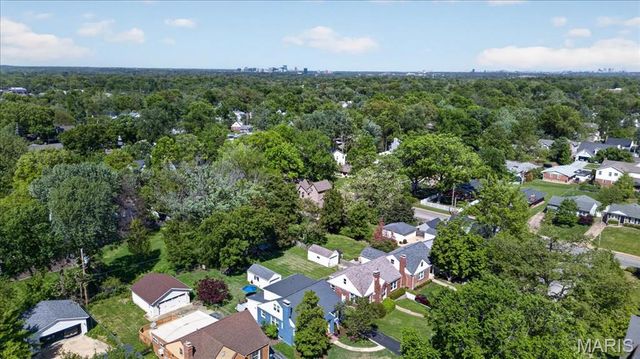 451 Julian Place, St Louis, MO 63122