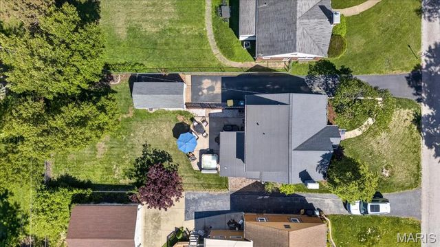 451 Julian Place, St Louis, MO 63122