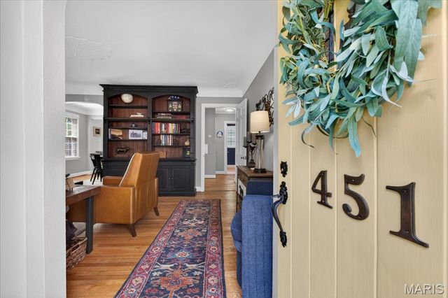 451 Julian Place, St Louis, MO 63122