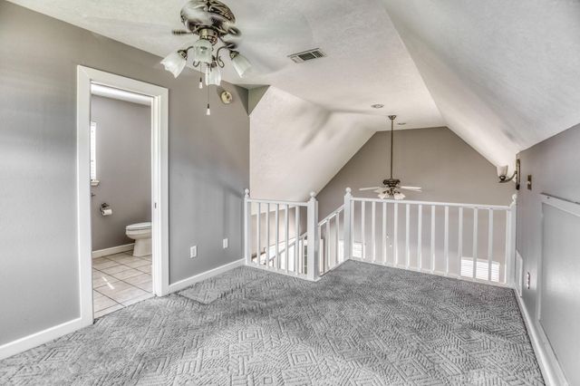 210 W Bell Street, Fayetteville, TX 78940