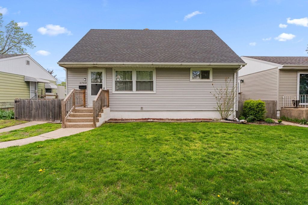 1703 170th Place, Hammond, IN 46324