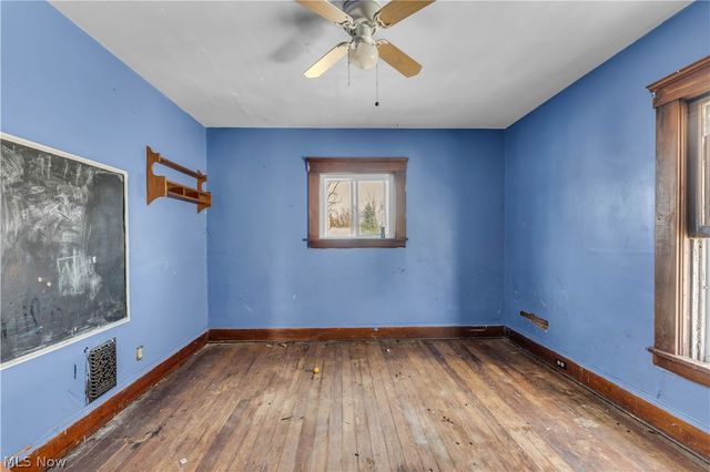 345 12th Street, Elyria, OH 44035
