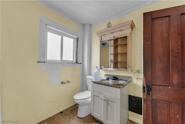345 12th Street, Elyria, OH 44035