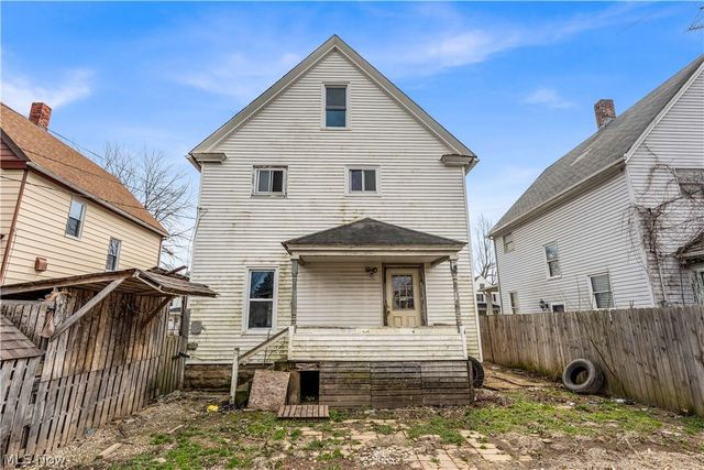 345 12th Street, Elyria, OH 44035