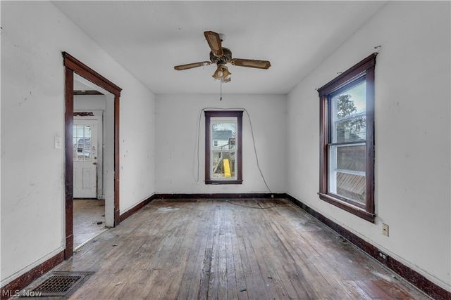 345 12th Street, Elyria, OH 44035