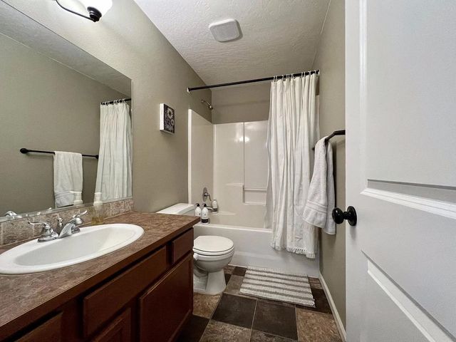 9726 W January Dr, Cheney, WA 99004