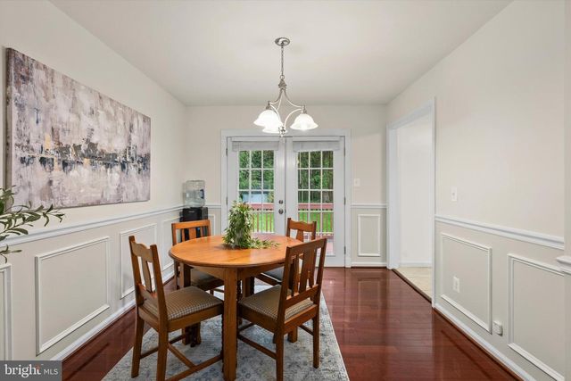 318 LAWYERS RD NW, Vienna, VA 22180