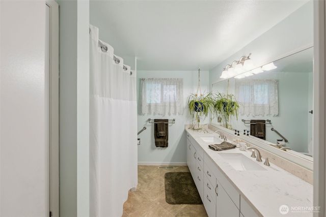 6935 Timberlake Drive SE, Lacey, WA 98503
