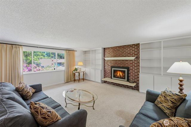6935 Timberlake Drive SE, Lacey, WA 98503