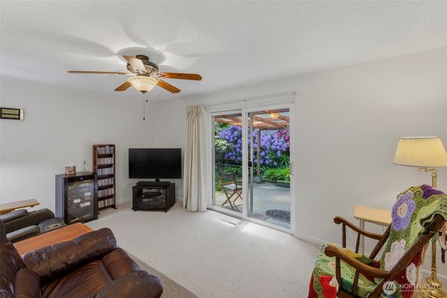 6935 Timberlake Drive SE, Lacey, WA 98503