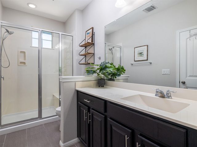 1001 Zodiac LN 28, Round Rock, TX 78665