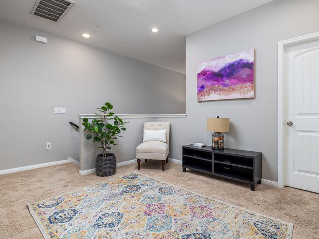 1001 Zodiac LN 28, Round Rock, TX 78665