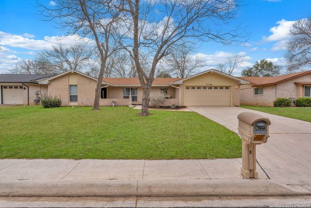 8223 Joe Dimaggio Dr, San Antonio, TX 78240