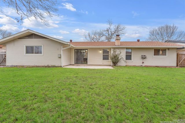 8223 Joe Dimaggio Dr, San Antonio, TX 78240