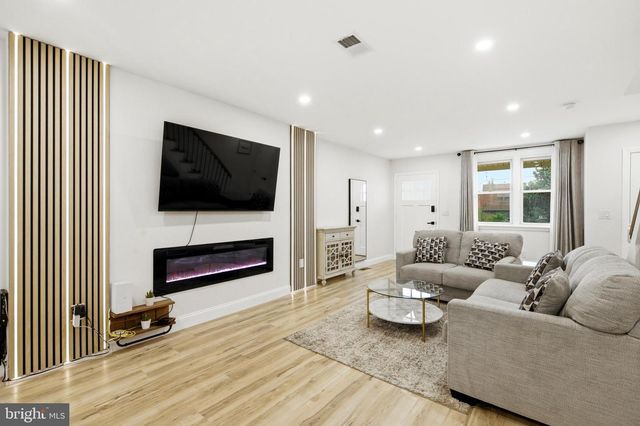 4316 I ST, Philadelphia, PA 19124