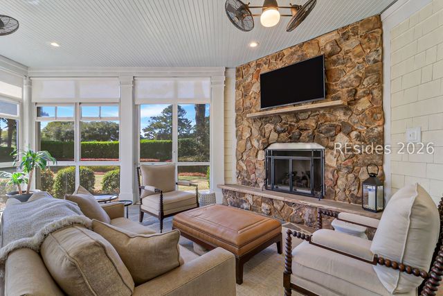 321 Bamberg Dr, Bluffton, SC 29910