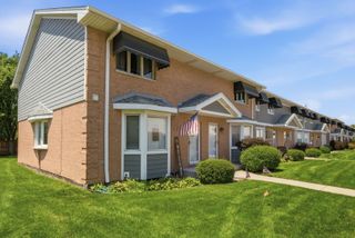 2550 W 112TH Street N, Chicago, IL 60655