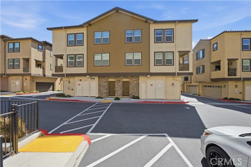 205 Mission Villas Road, San Marcos, CA 92069