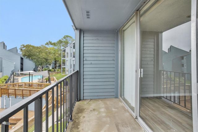 12500 Melville Drive D-234, Montgomery, TX 77356