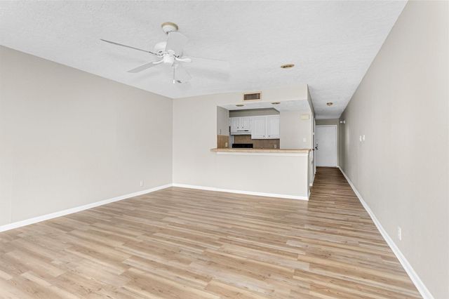 12500 Melville Drive D-234, Montgomery, TX 77356