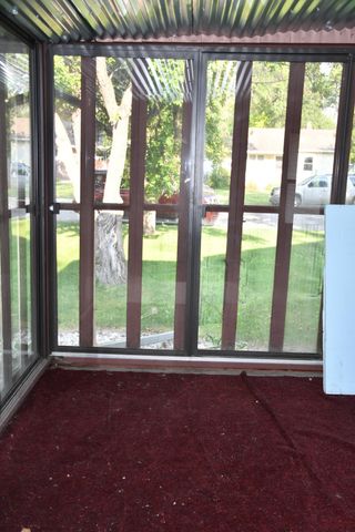 308 Maple Avenue S, Thief River Falls, MN 56701