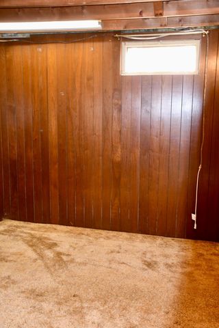 308 Maple Avenue S, Thief River Falls, MN 56701